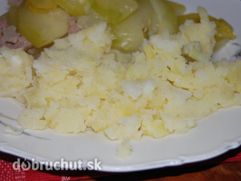 Pučené zemiaky s karfiolom