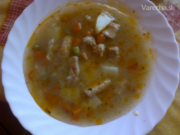 Gulášová polievka s mrazenou zeleninkou recept