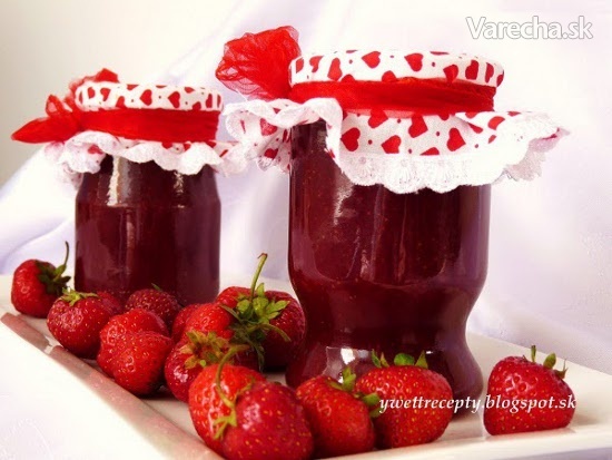 Domáci jahodový džem a ovocná torta s jahodami (fotorecept ...