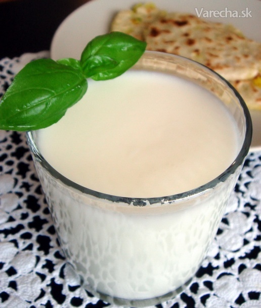 Ayran (turecký jogurtový nápoj) recept
