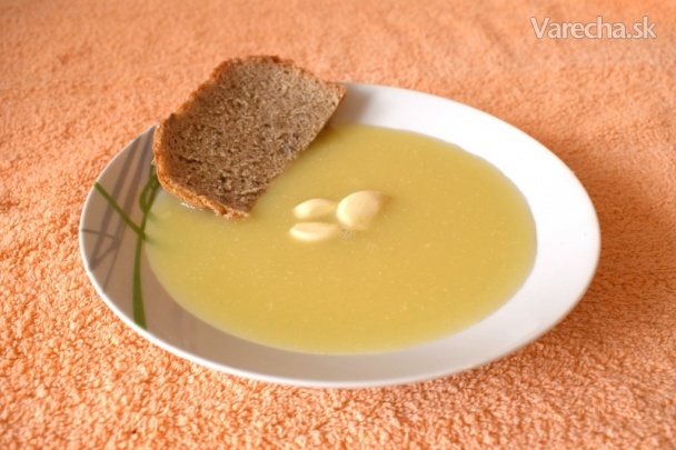 Ľahká cesnaková polievka vegan (videorecept) recept