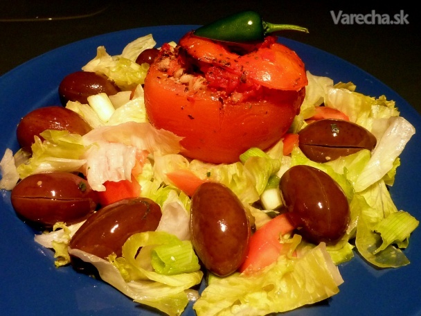 Pečené plnené paradajky so šalátom recept