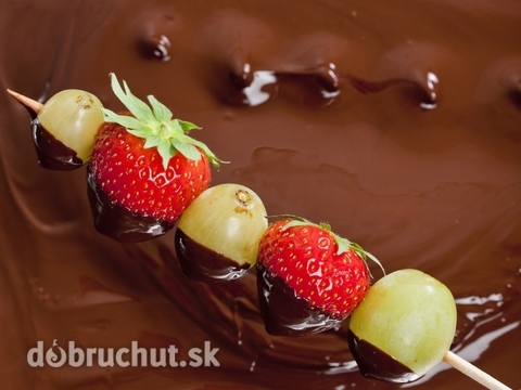 Čokoládové fondue s ovocím