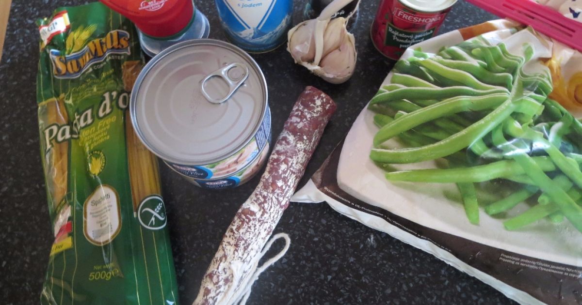 Tuniakové špagety so zelenou fazuľkou a klobáskou ...