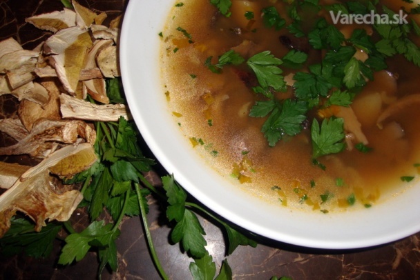 Voňavá zemiaková polievka s plejádou húb (fotorecept) recept ...