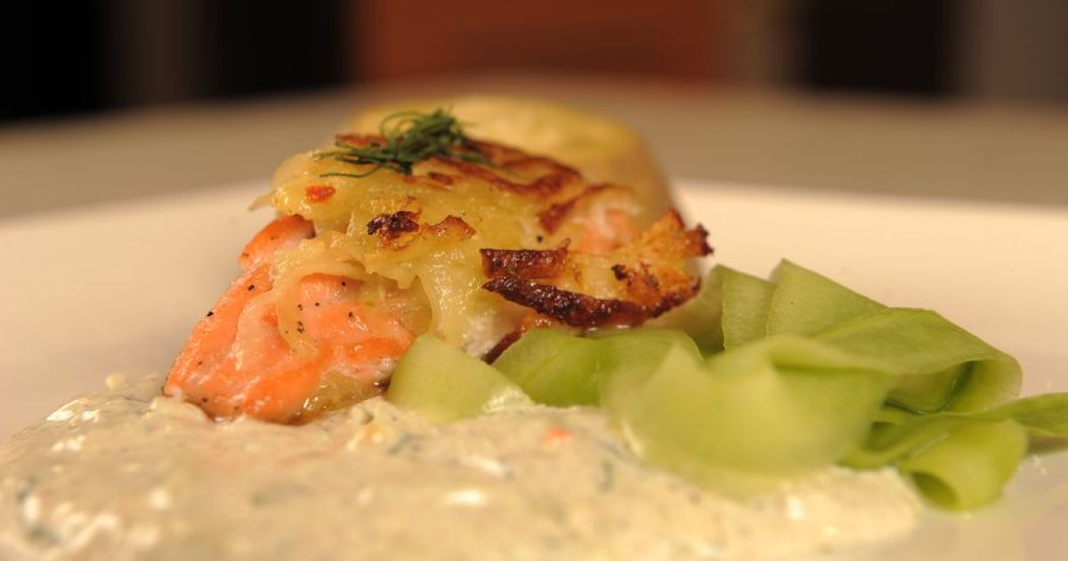 Video: Losos so zemiakovou krustou na uhorkovom pyré, fotogaléria ...