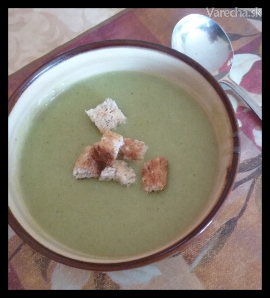 Brokolicová krémová polievka recept