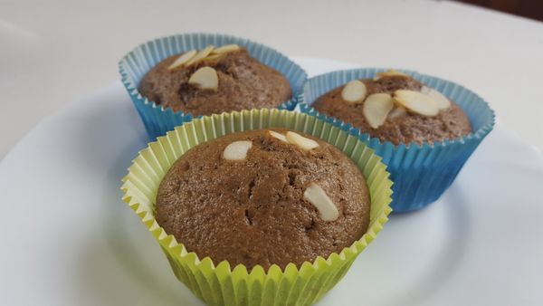 VIDEORECEPT: Čokoládové muffiny s mandľami