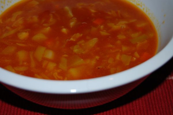 Kapustovo-paradajková hustá polievka