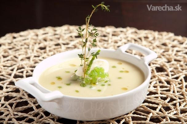 Vichyssoise francúzska studená zemiaková polievka recept ...