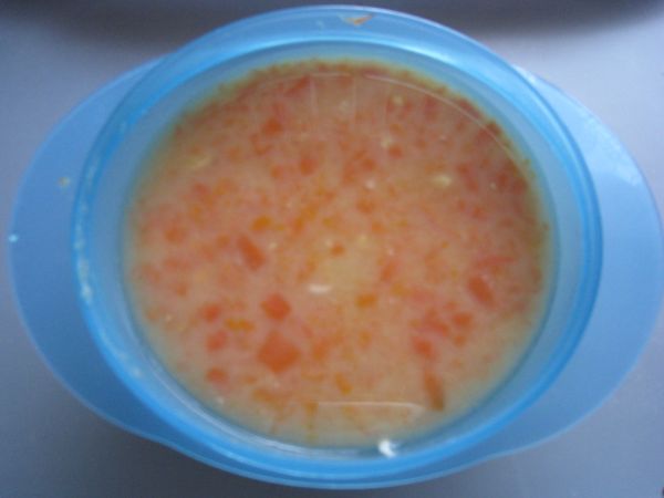 Zeleninová polievka s vajíčkom pre deti